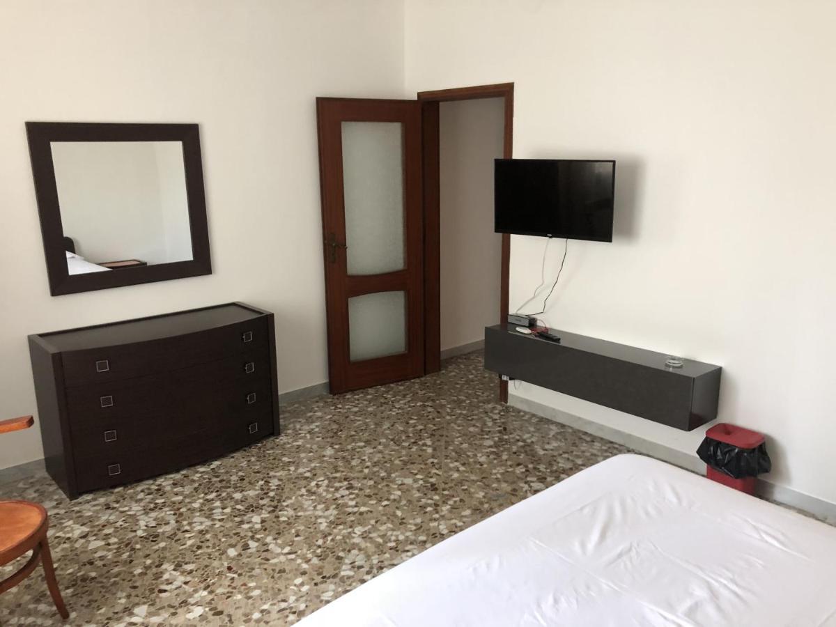 Da Paolo Monopoli Puglia Salento Casa Esclusiva 12 Posti Apartment Exterior foto